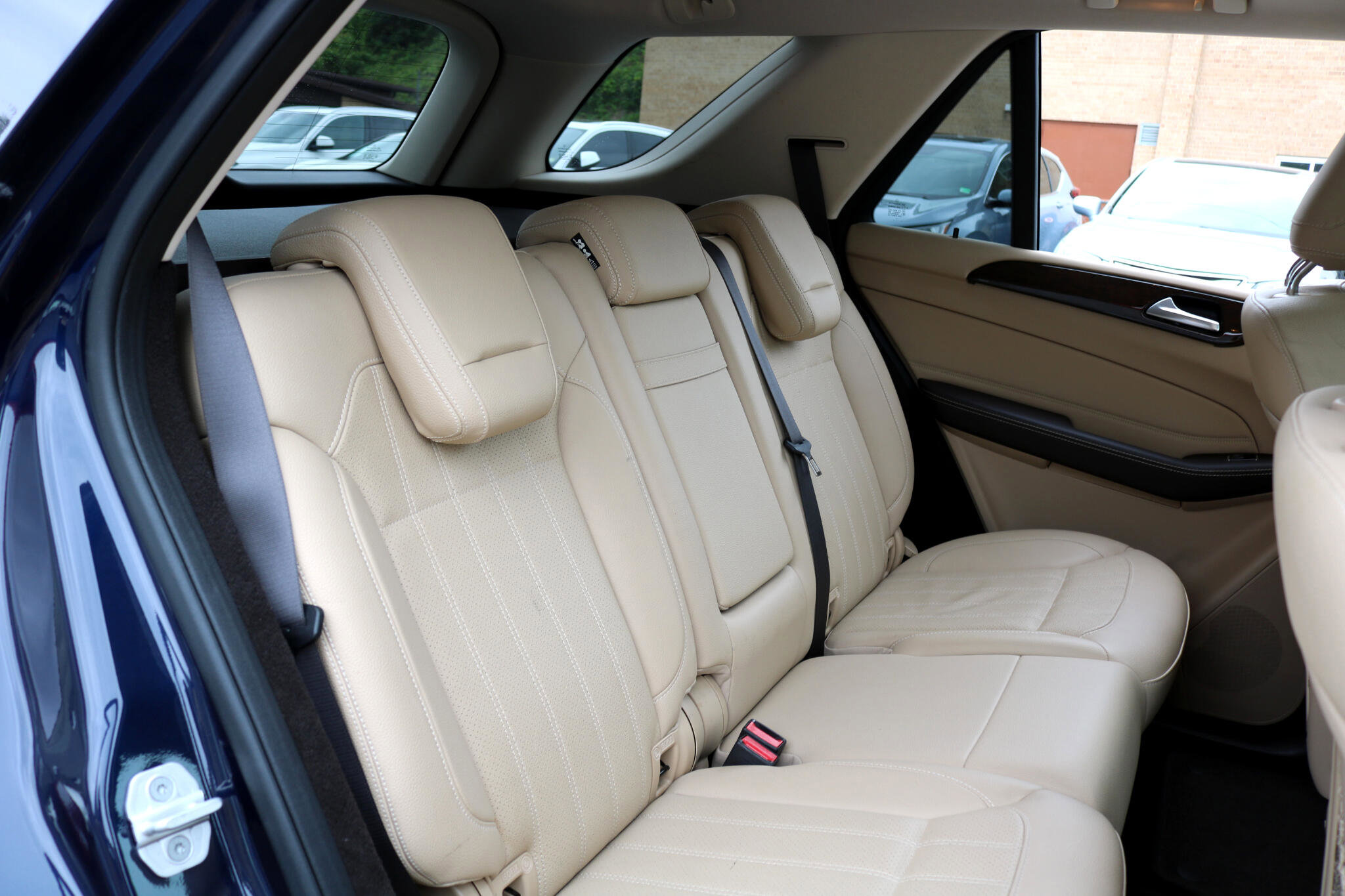 Used 2016 Mercedes-Benz GLE 350 RWD 4dr GLE 350 w/ Premium Package image 48