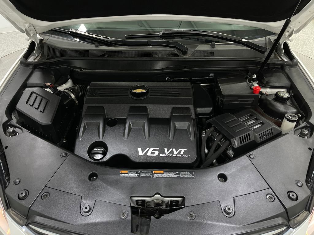 Used 2016 Chevrolet Equinox LTZ w/ Enhanced Convenience Package image 28