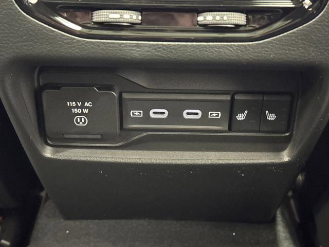 New 2026 Jeep Grand Cherokee Limited w/ Luxury Tech Group II image 33