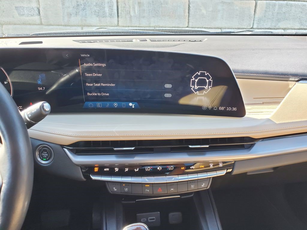 Certified 2024 Cadillac XT4 Premium Luxury AWD/4WD image 23