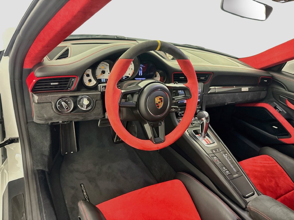 Used 2018 Porsche 911 GT2 RS RWD image 9