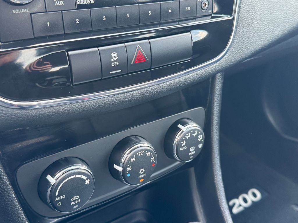Used 2013 Chrysler 200 Touring FWD image 26