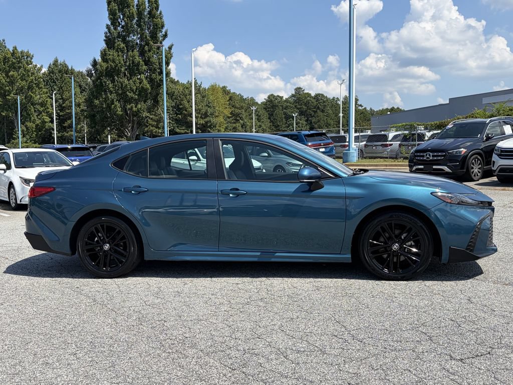 Used 2025 Toyota Camry SE FWD image 6