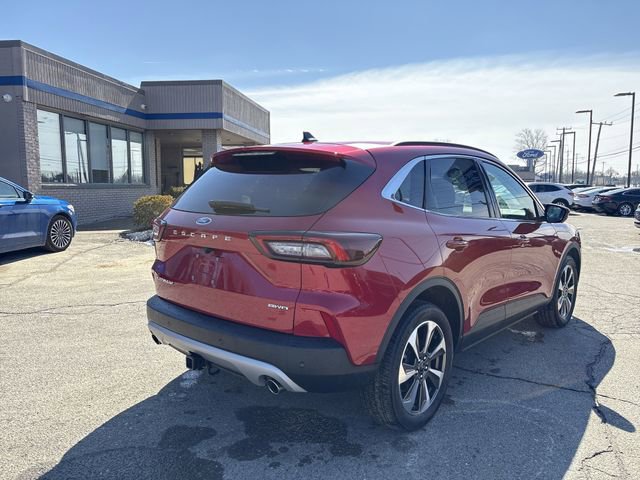 Certified 2023 Ford Escape Platinum w/ Class II Trailer Tow Package AWD/4WD image 14