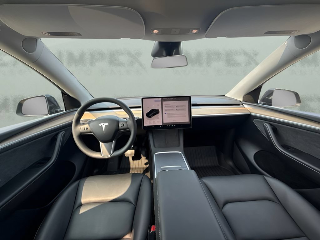 Used 2024 Tesla Model Y Long Range AWD/4WD image 8