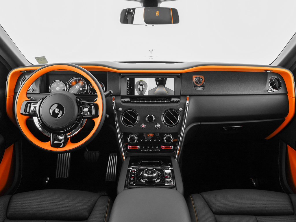 Certified 2024 Rolls-Royce Cullinan AWD/4WD image 4
