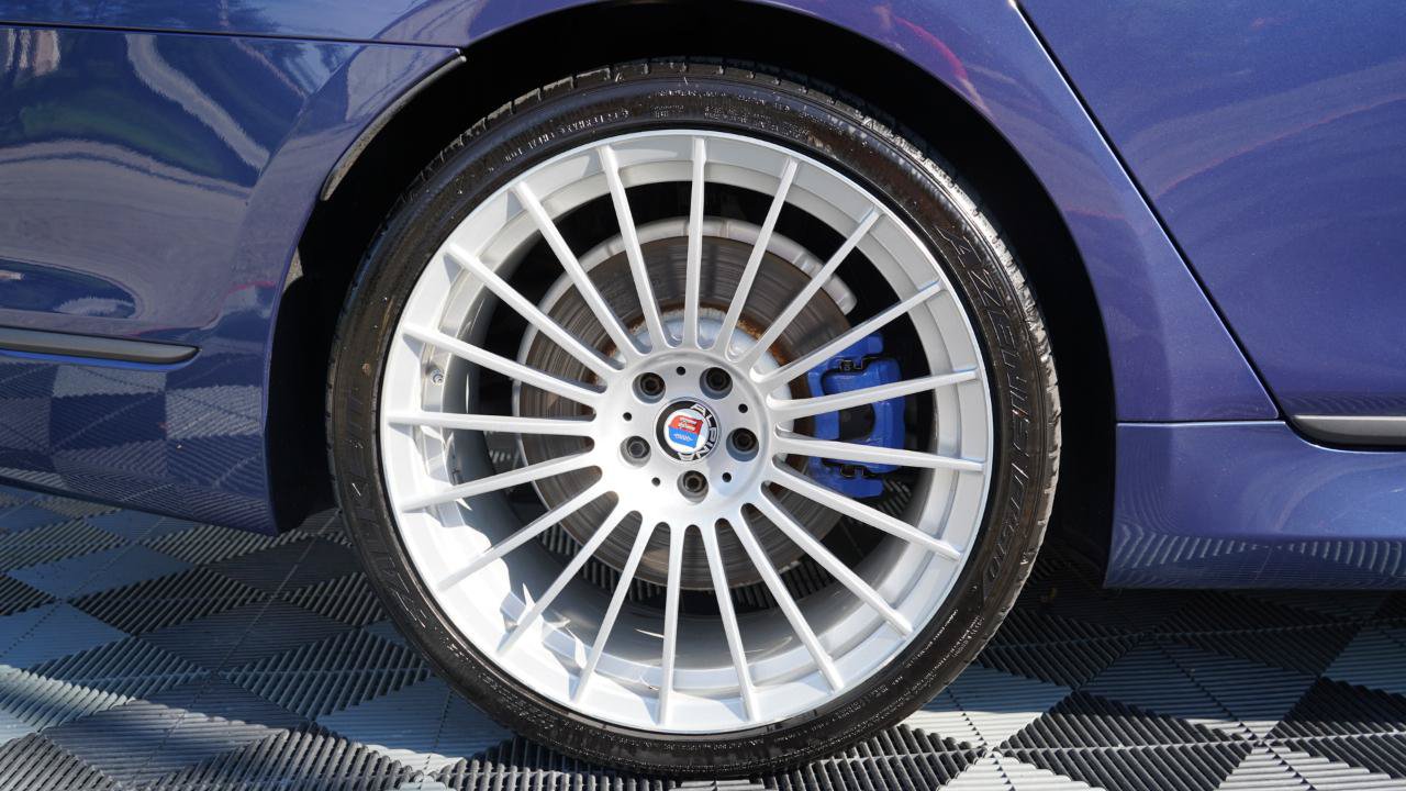 Used 2018 BMW ALPINA B7 xDrive AWD/4WD image 34