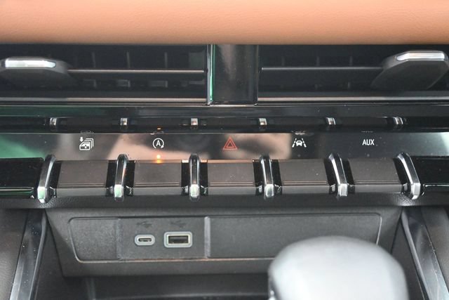 Used 2025 GMC Canyon AT4 w/ Nightfall Edition AWD/4WD image 24