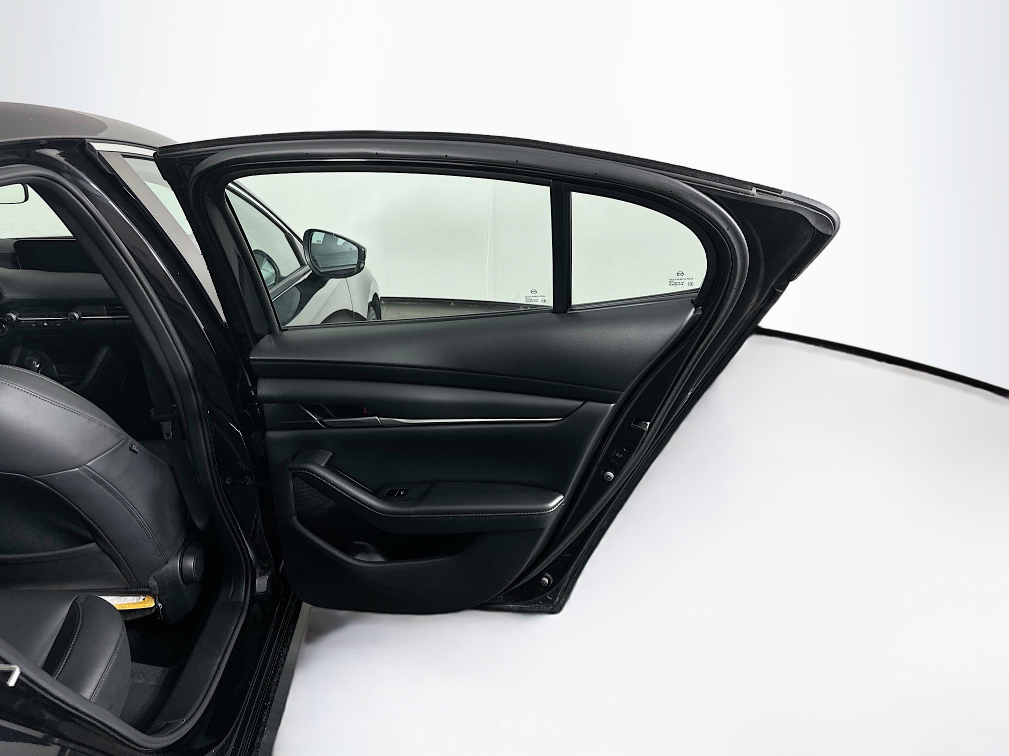 Used 2022 MAZDA MAZDA3 s FWD image 29