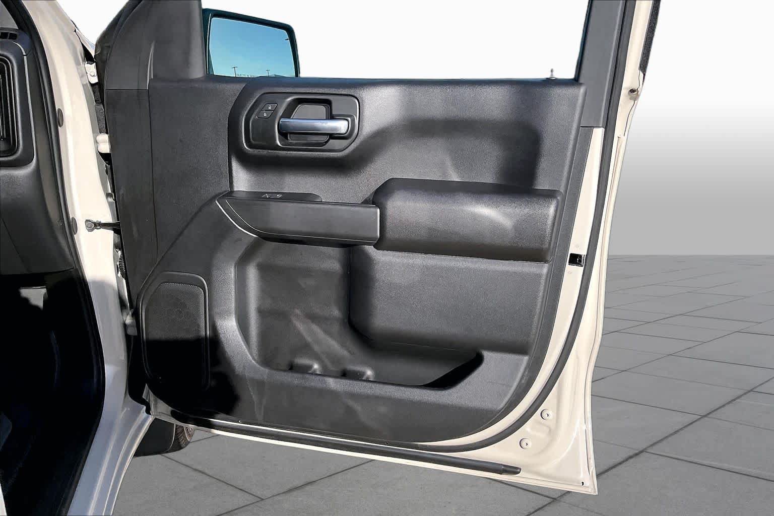 Certified 2026 Chevrolet Silverado 1500 Custom w/ LPO, Dark Essentials Package RWD image 22