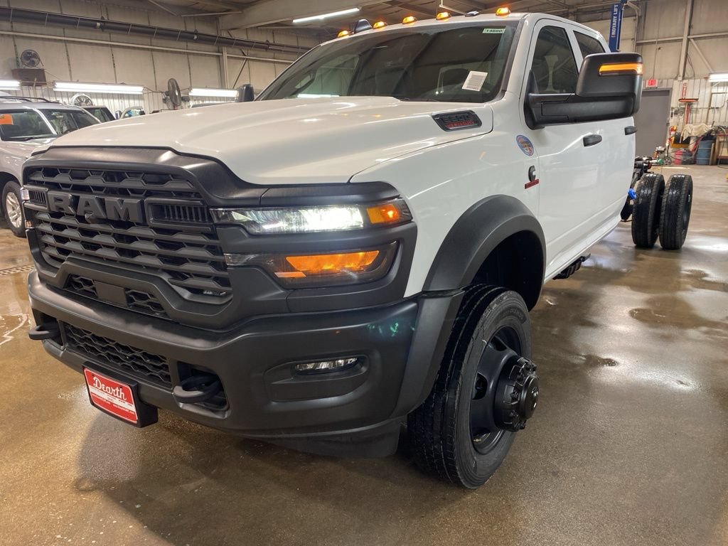 New 2026 RAM 5500 Tradesman AWD/4WD image 10