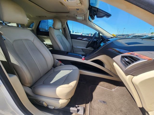 Used 2013 Lincoln MKZ Reserve image 17