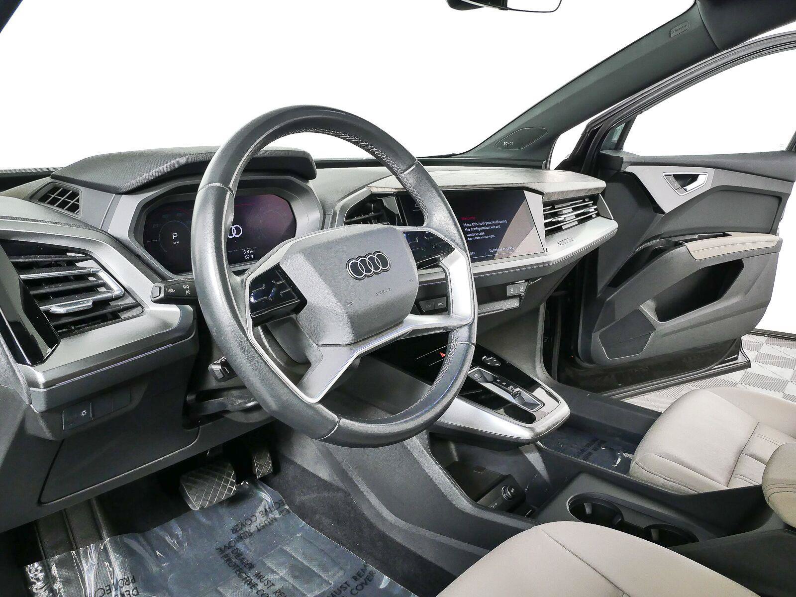 Used 2023 Audi Q4 e-tron Premium Plus w/ Premium Plus AWD/4WD image 5
