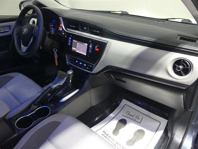 Used 2019 Toyota Corolla LE image 27