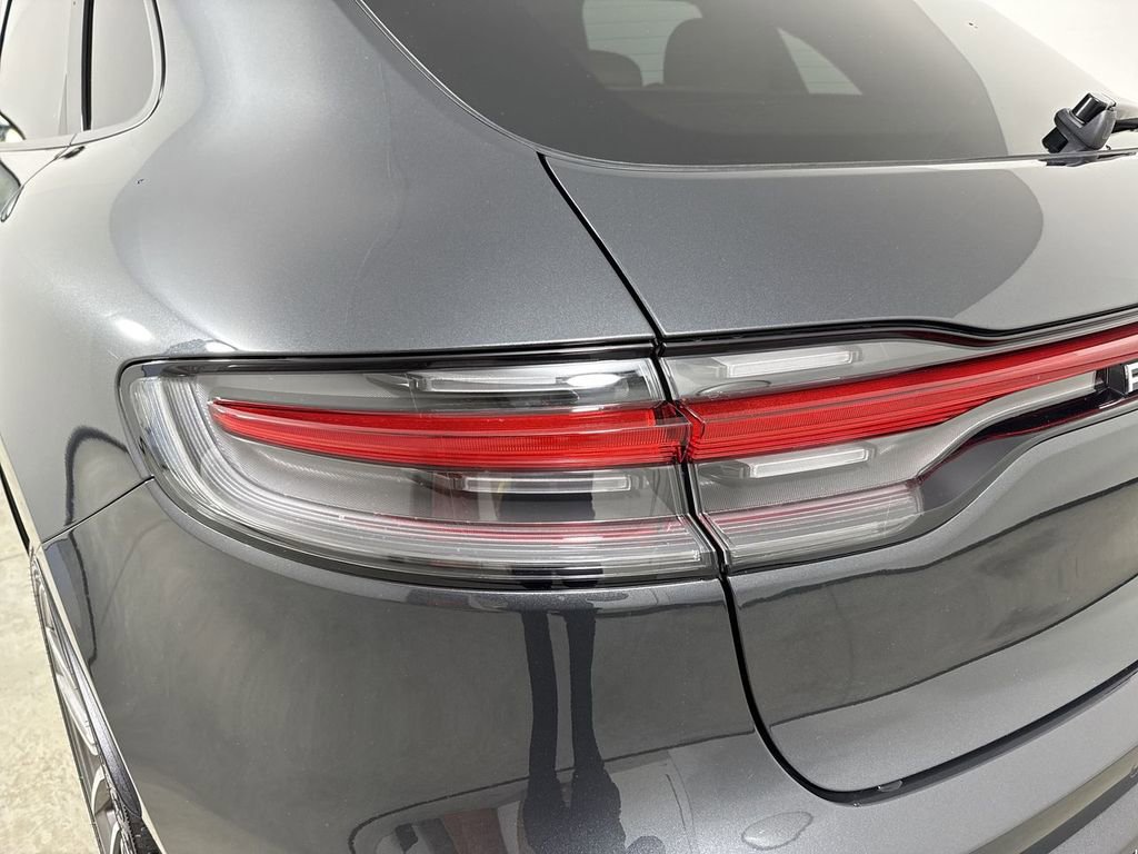 New 2026 Porsche Macan AWD/4WD image 18