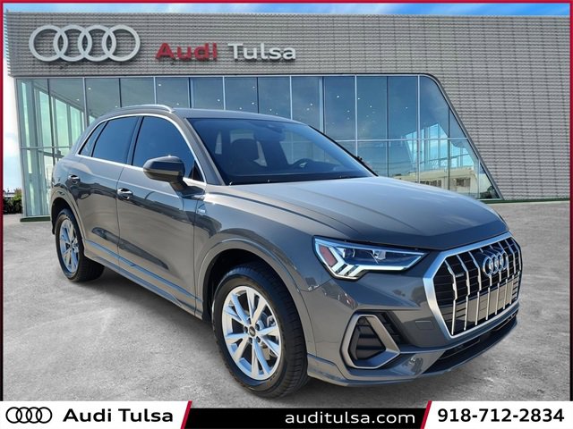 Certified 2025 Audi Q3 2.0T Premium w/ Convenience Package image 1