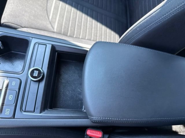 Used 2025 Kia K5 LXS FWD image 27