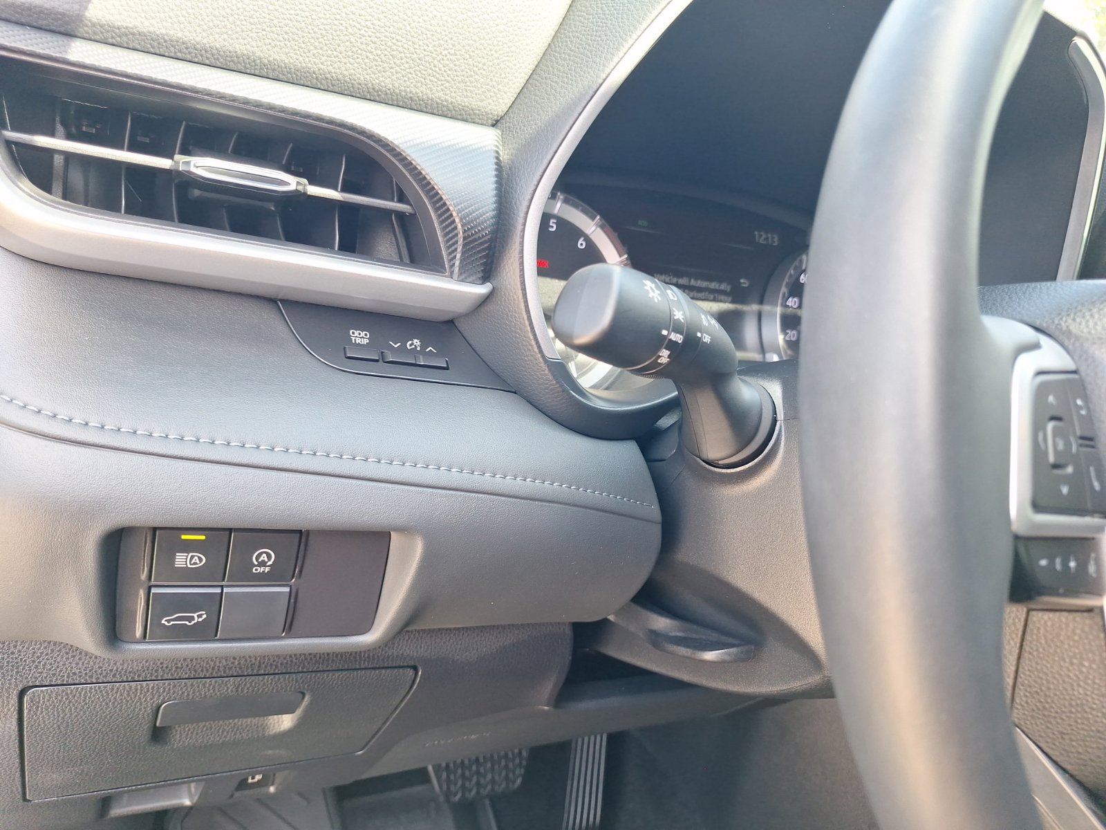 Used 2024 Toyota Highlander XSE AWD/4WD image 18