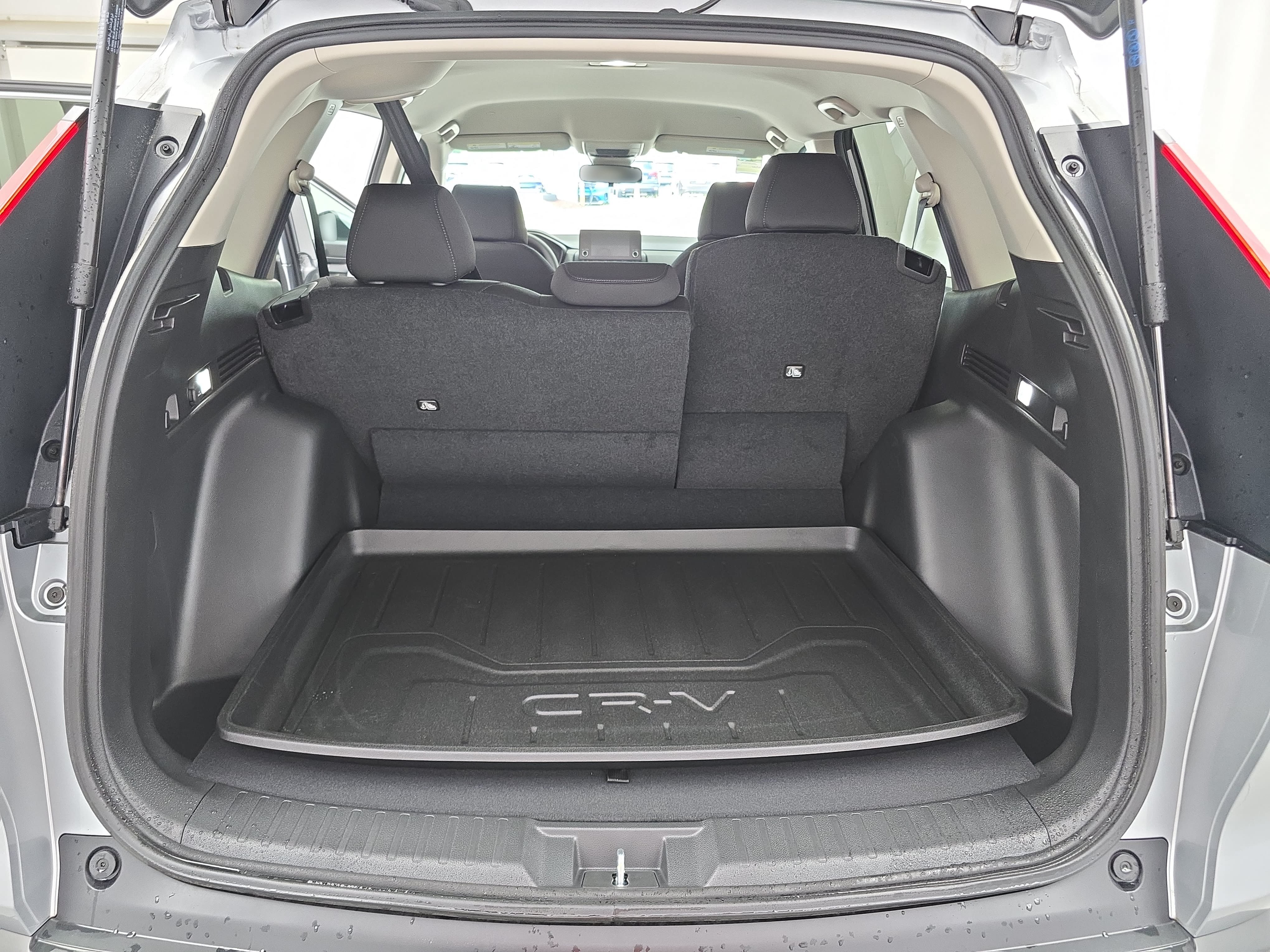 Used 2025 Honda CR-V LX image 12
