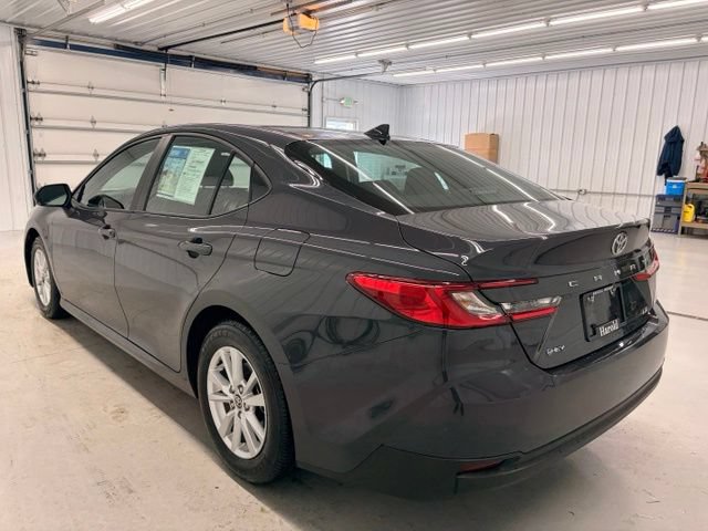 Used 2025 Toyota Camry LE w/ Convenience Package FWD image 4