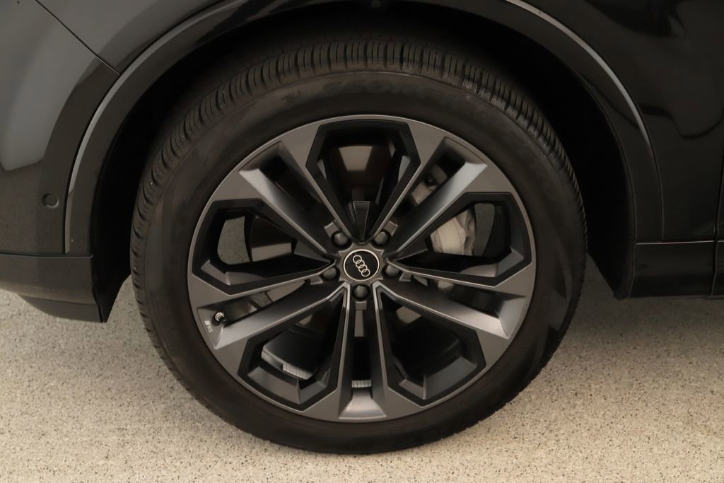 Used 2025 Audi Q7 3.0T Premium Plus w/ Premium Plus Package image 34