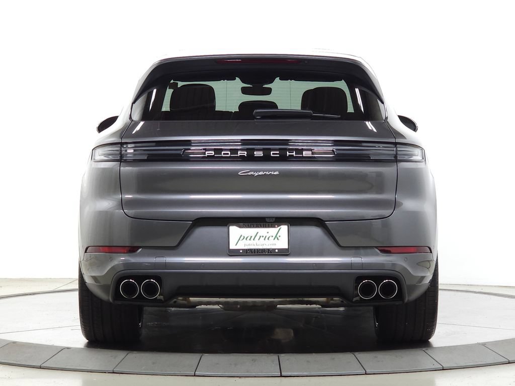 Used 2025 Porsche Cayenne E-Hybrid AWD/4WD image 4