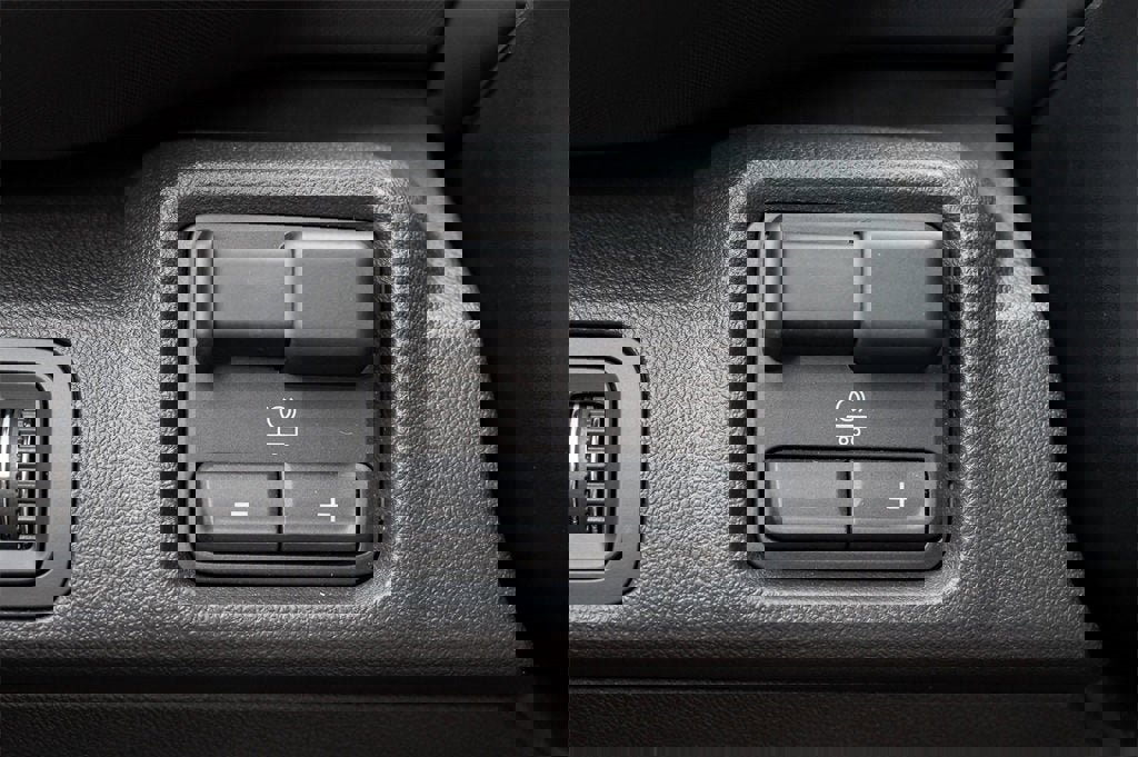 New 2024 Chevrolet Silverado EV RST image 89