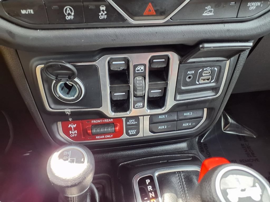 Certified 2025 Jeep Wrangler Unlimited Rubicon AWD/4WD image 10