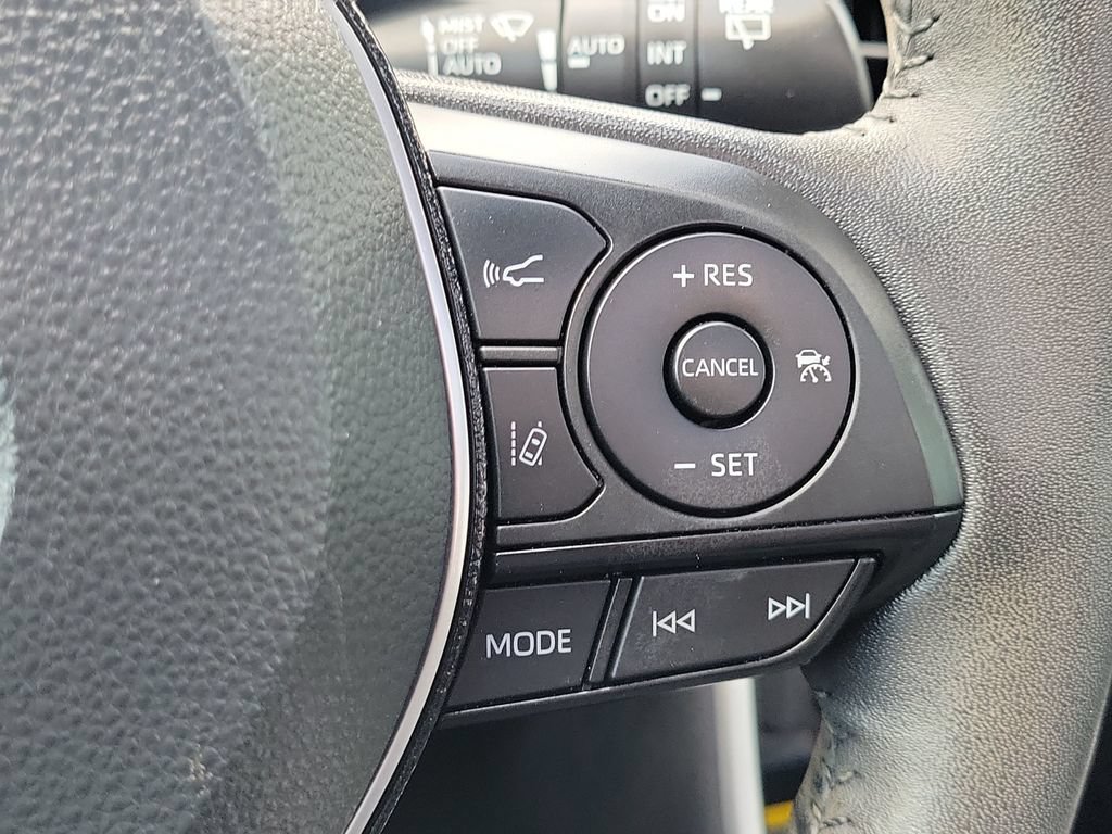 Certified 2020 Toyota RAV4 XSE AWD/4WD image 10