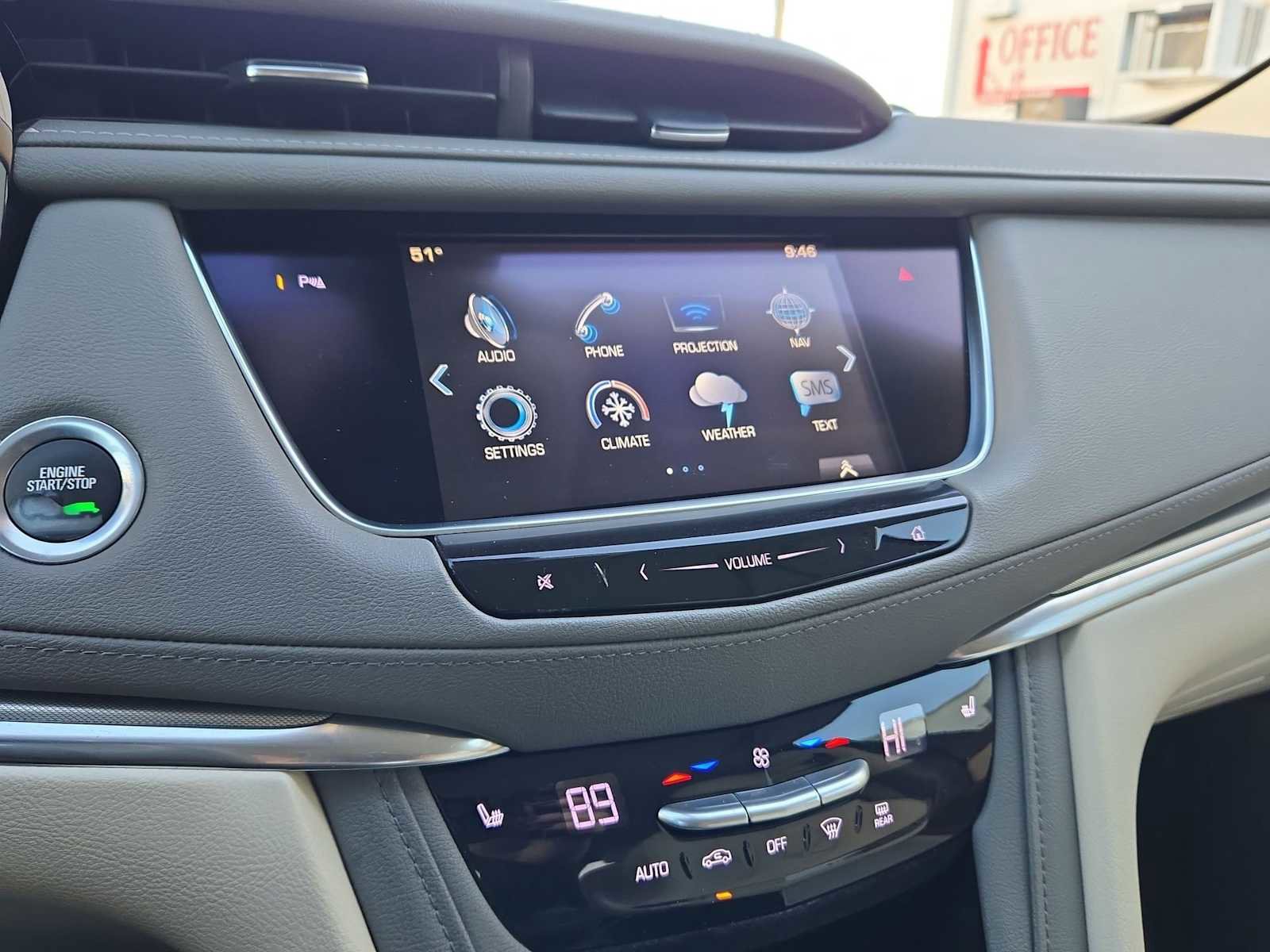 Used 2018 Cadillac XT5 Luxury w/ Driver Awareness Package image 20