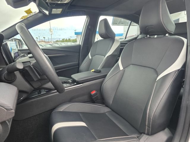Used 2025 Toyota Camry SE FWD image 27