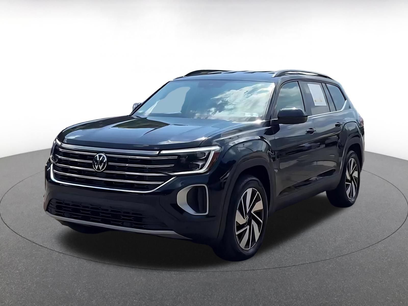 Used 2026 Volkswagen Atlas SE FWD image 7