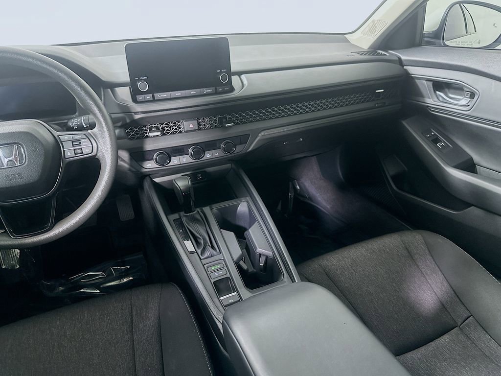 Used 2024 Honda Accord EX image 19