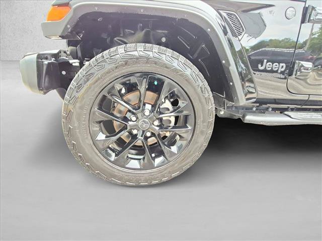 Used 2024 Jeep Gladiator Sport AWD/4WD image 23
