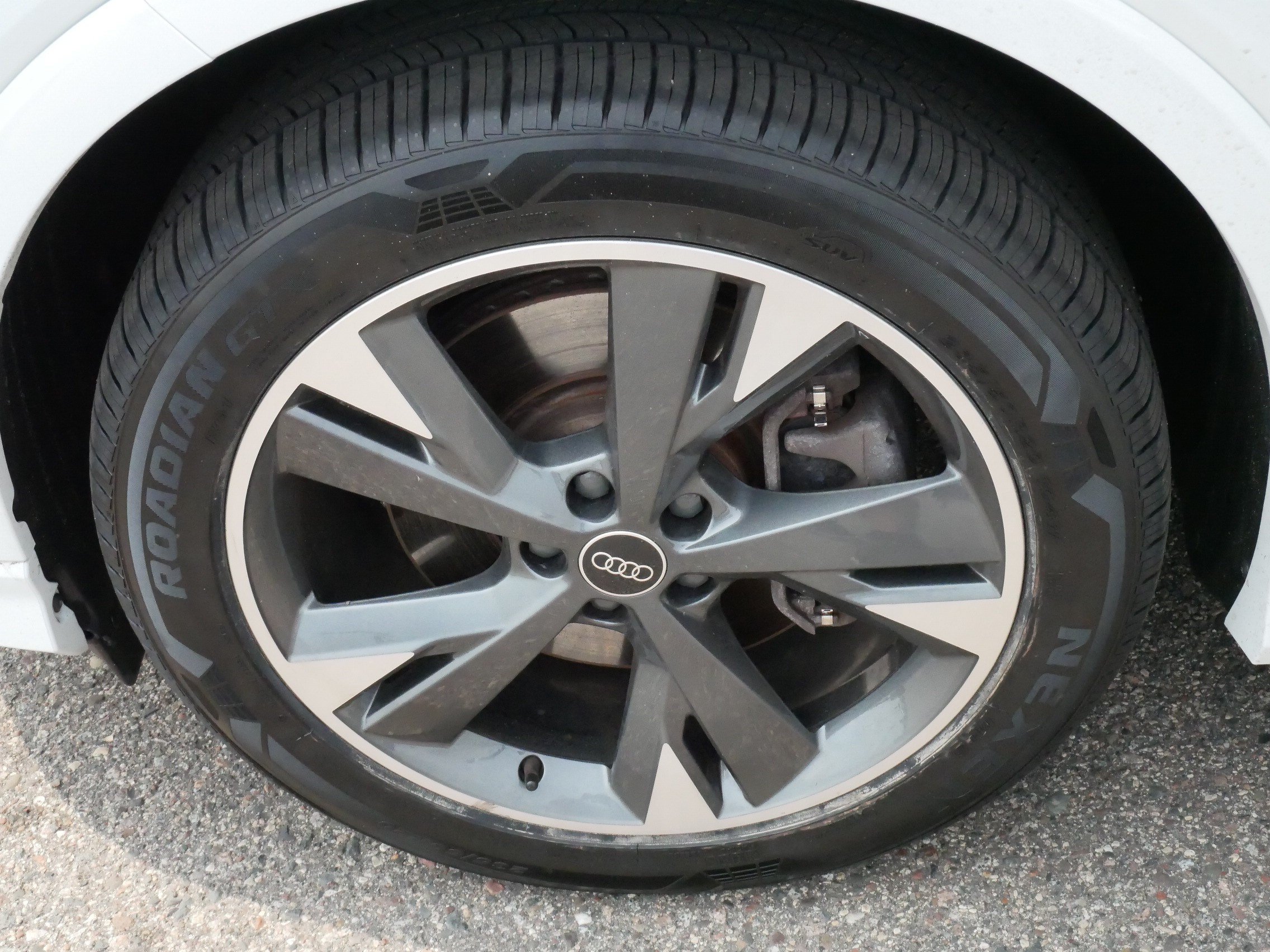 Used 2023 Audi Q4 e-tron Premium Plus w/ Premium Plus AWD/4WD image 15