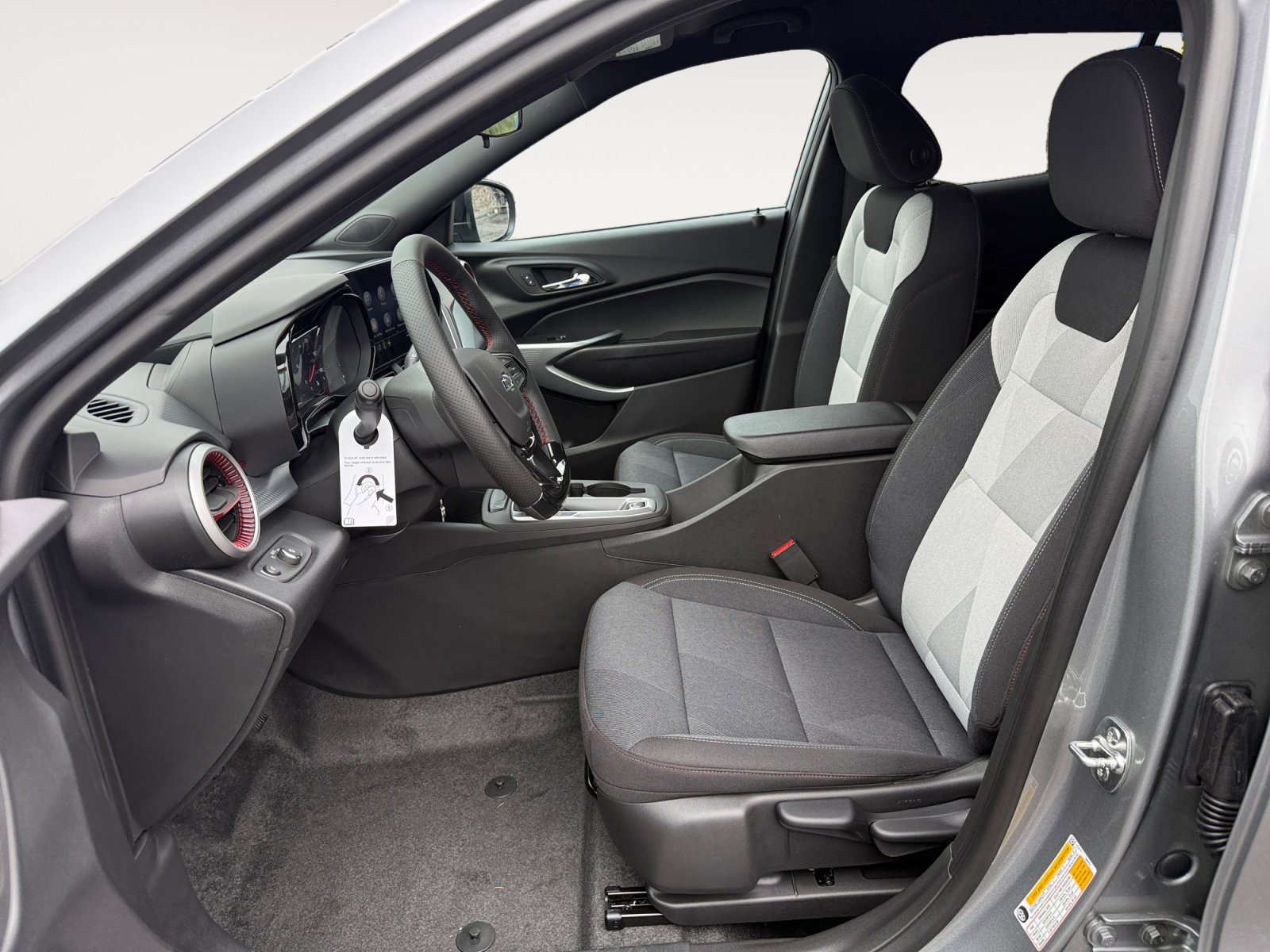 New 2026 Chevrolet Trax RS w/ Driver Confidence Package image 10