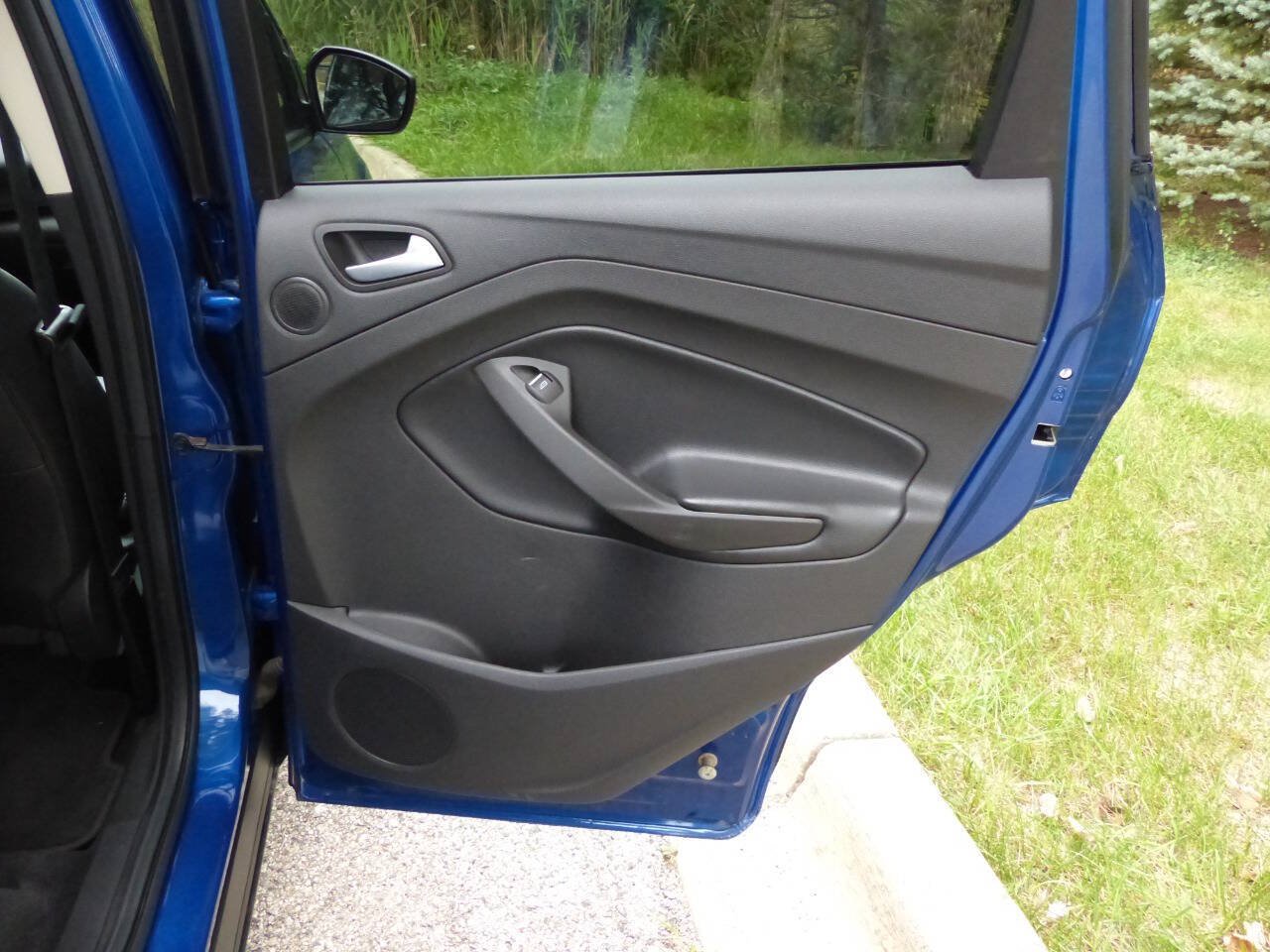 Used 2017 Ford Escape Titanium FWD image 42