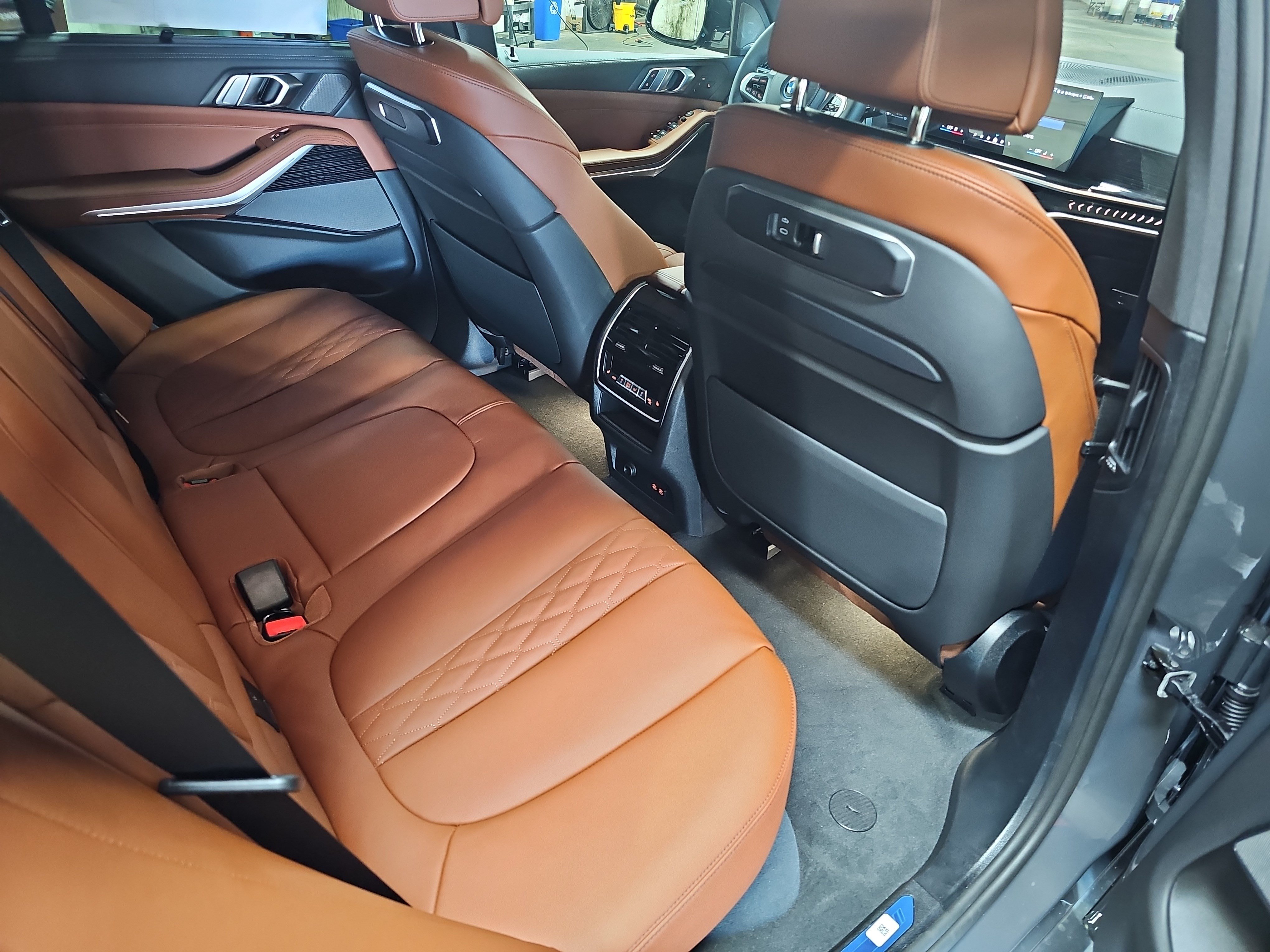 New 2026 BMW X5 xDrive50e w/ Executive Package AWD/4WD image 11