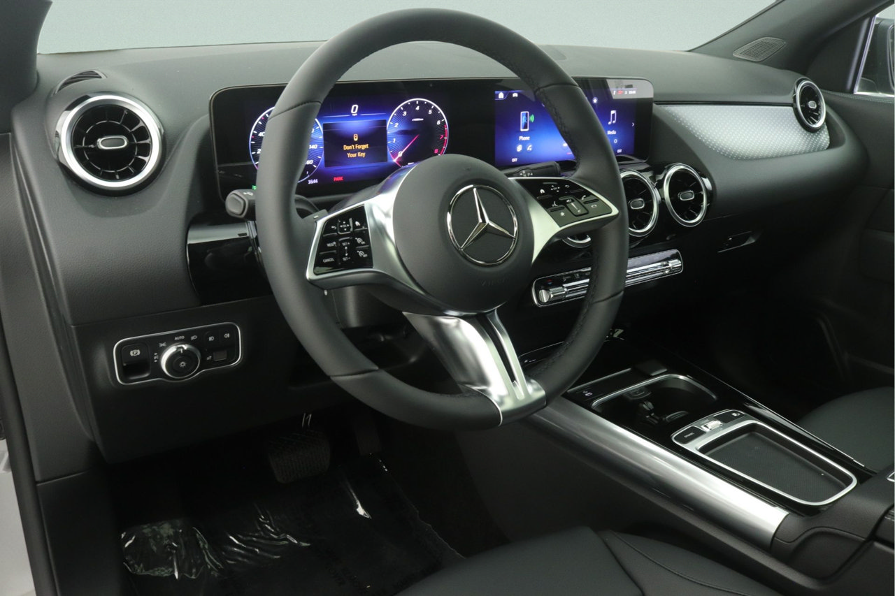 New 2026 Mercedes-Benz GLA 250 image 4