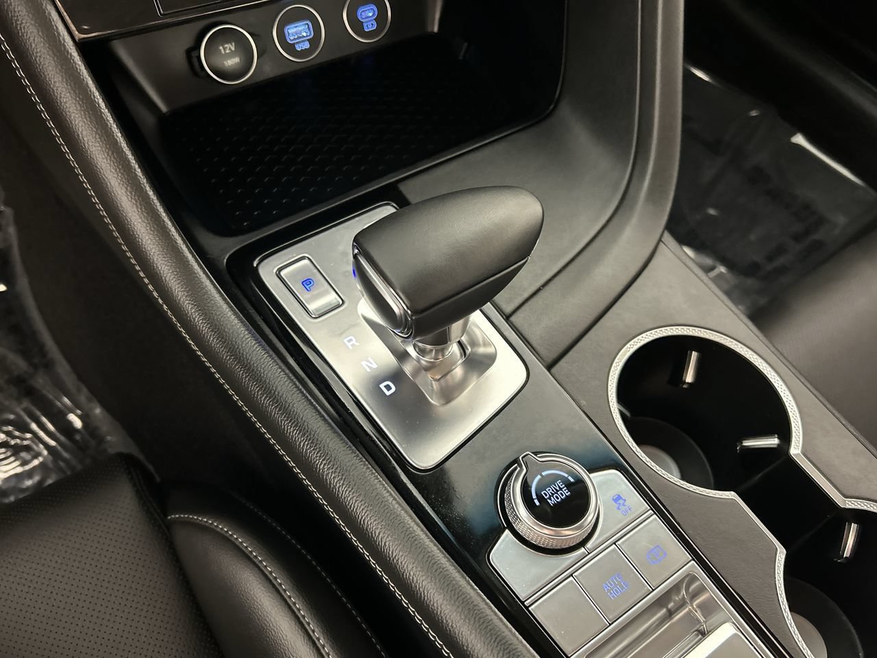 Used 2026 Genesis G70 2.5T RWD image 16