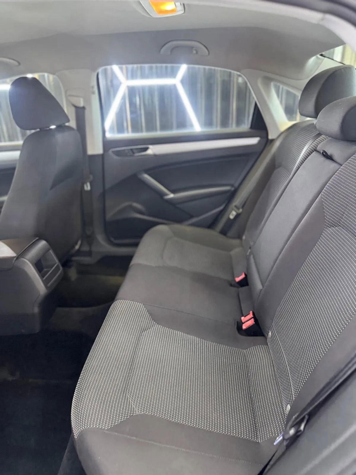 Used 2016 Volkswagen Passat 1.8T S image 42