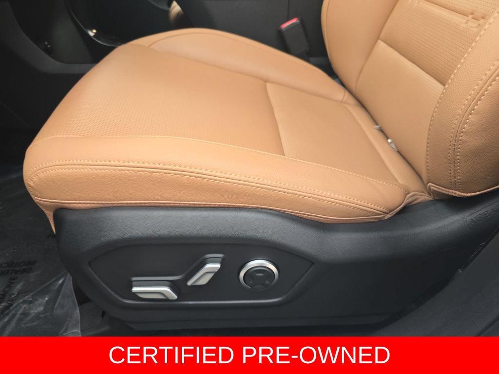 Certified 2026 Hyundai Santa Fe Limited FWD image 28