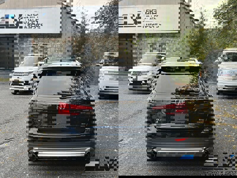 Used 2017 Audi A4 2.0T allroad Premium Plus w/ Technology Package image 9