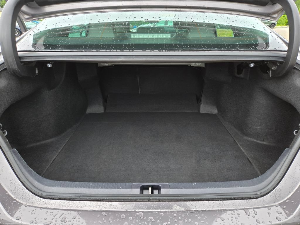 Used 2023 Toyota Camry SE FWD image 12