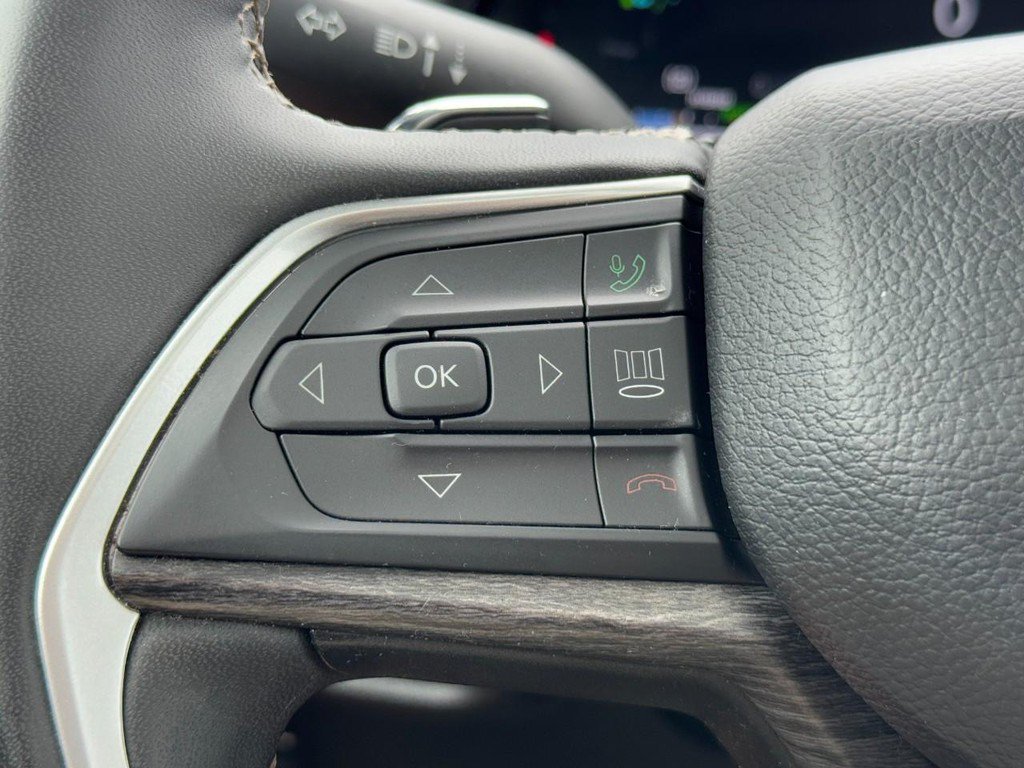 Used 2024 Jeep Grand Cherokee Limited 4xe AWD/4WD image 19