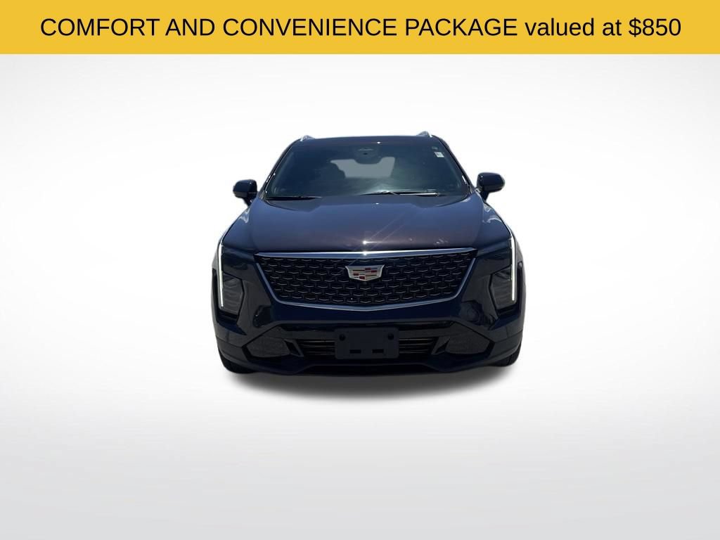 Used 2025 Cadillac XT4 Premium Luxury w/ Technology Package FWD image 8