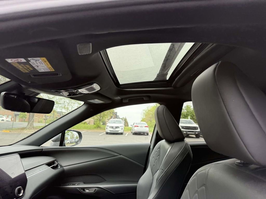 Used 2024 Lexus RX 350 Premium w/ Accessory Package (K3) image 21