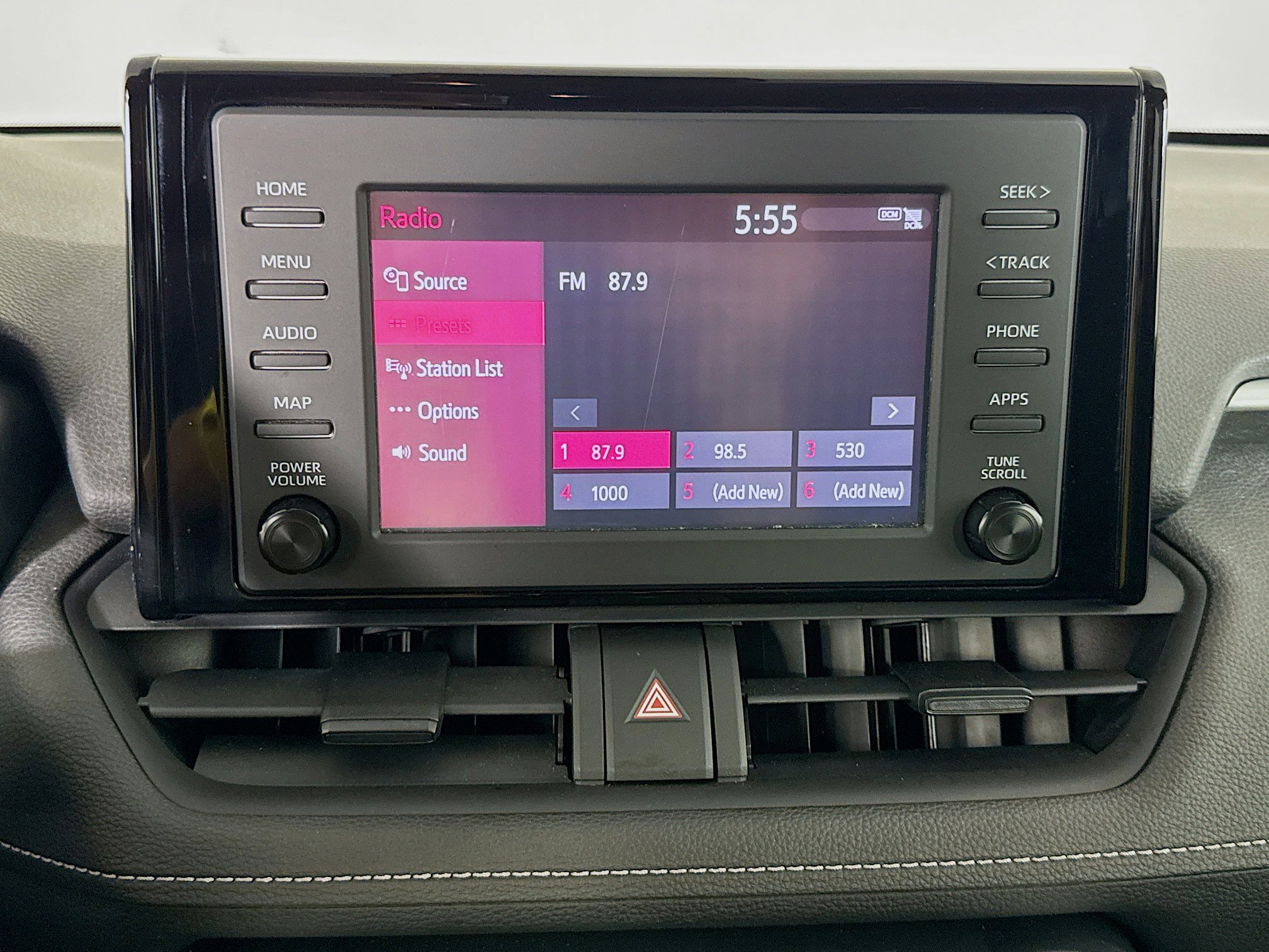 Used 2019 Toyota RAV4 LE FWD image 17
