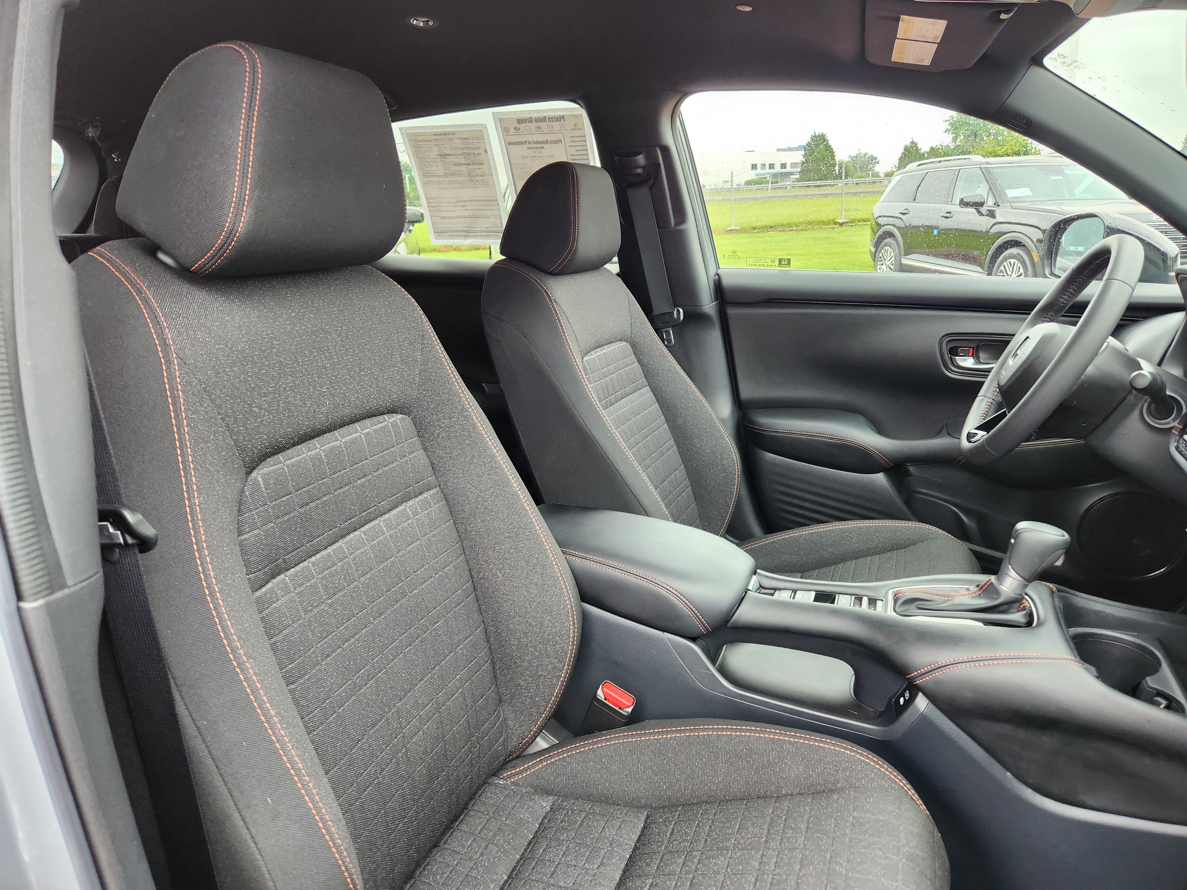 Used 2025 Honda HR-V Sport image 16