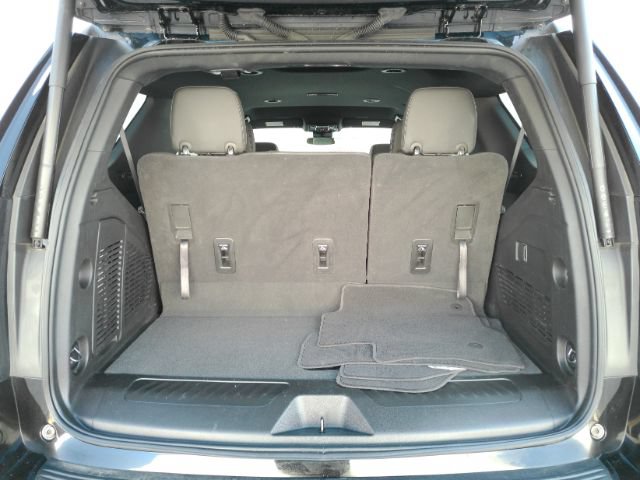 Used 2026 Chevrolet Tahoe LT RWD image 27